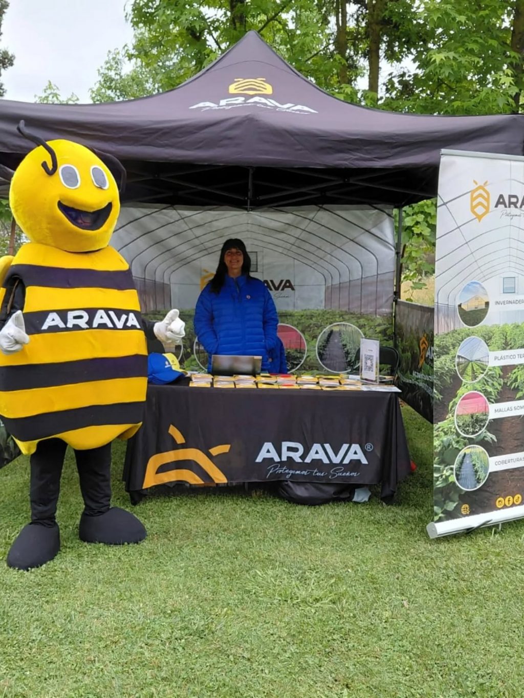 Instagram post from aravachile. This post is in position 3.