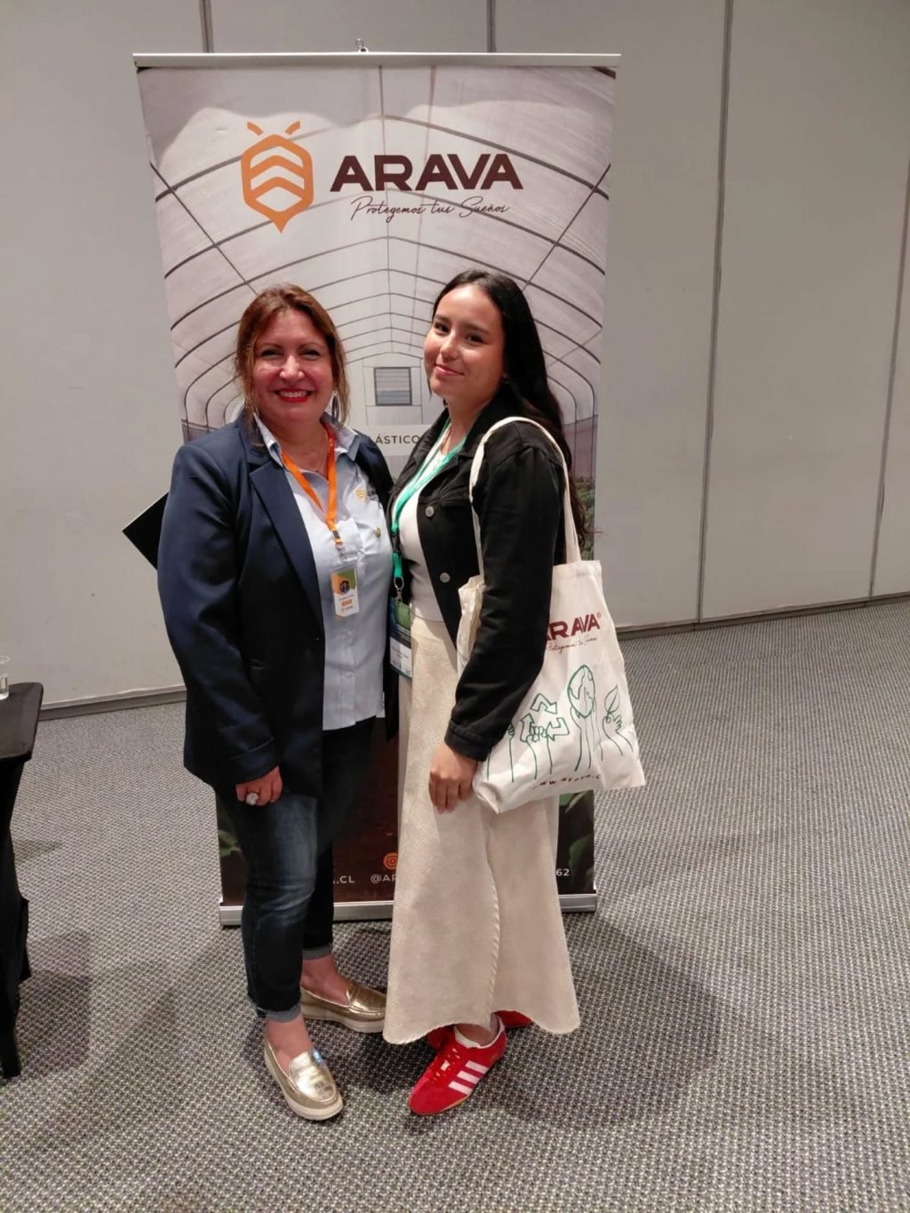 Instagram post from aravachile. This post is in position 2.